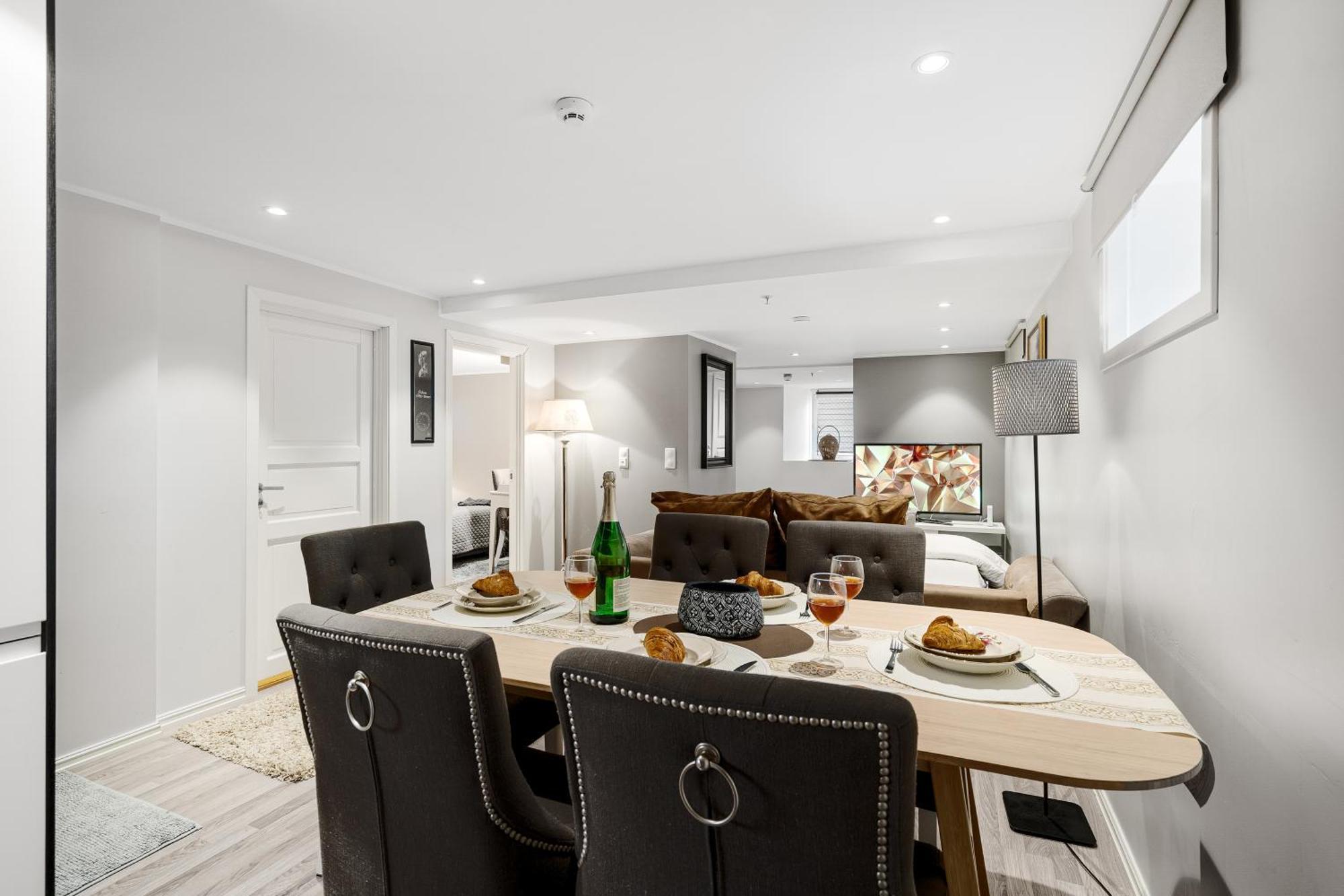 Solsiden Modern Stay: King Beds, Private Entry 特隆赫姆 外观 照片